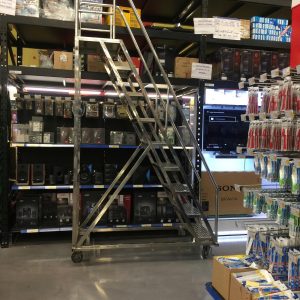 Thang Inox Chữ A - Thang inox hàn cố định cho siêu thị